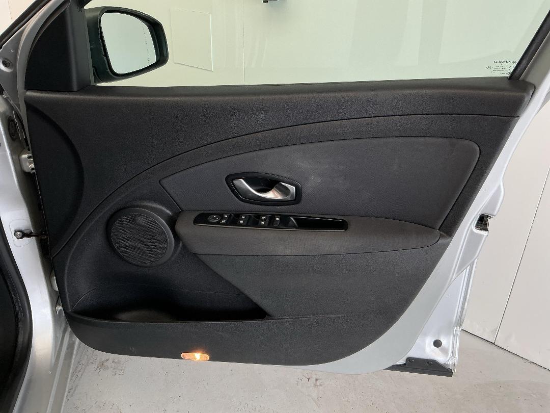 Photo '15' of Renault Megane Photo '15' of Renault Megane