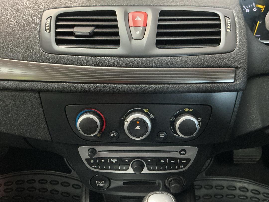 Photo '18' of Renault Megane Photo '18' of Renault Megane