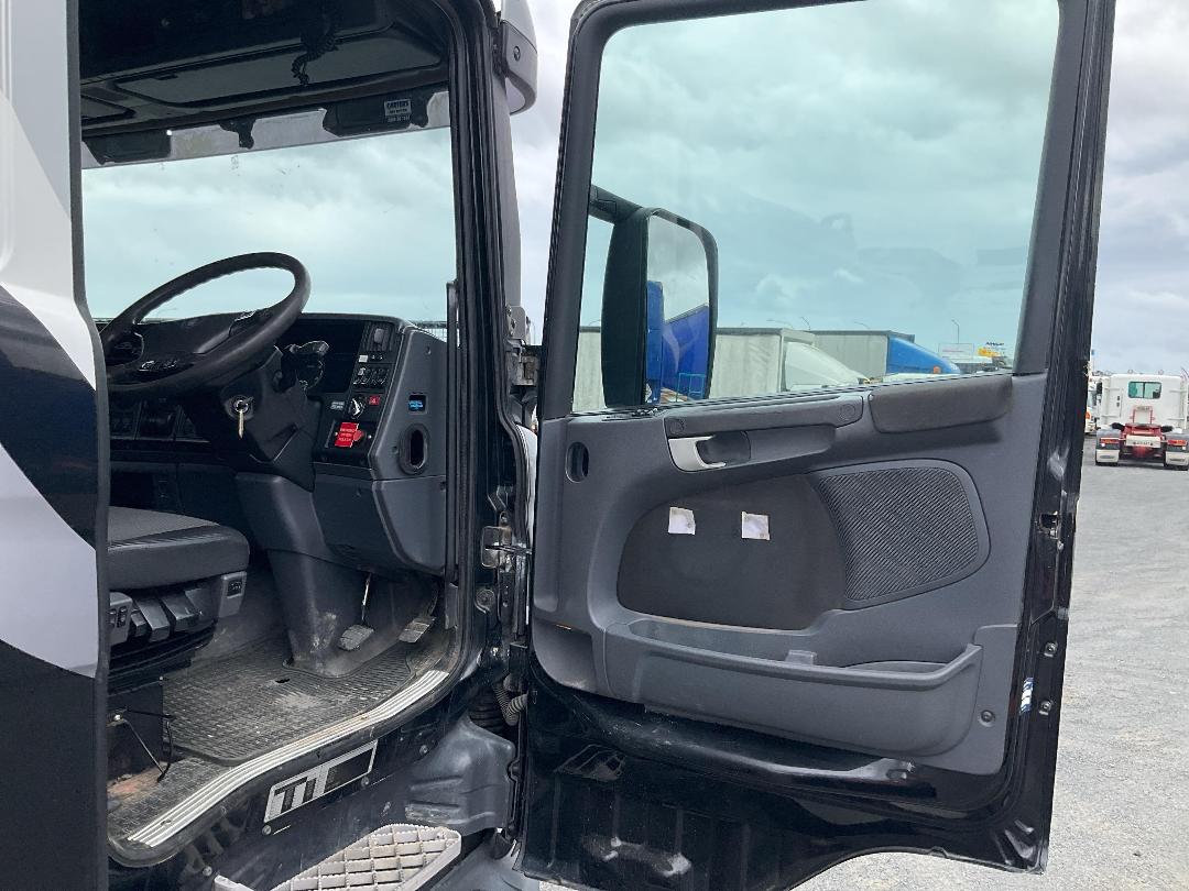 Photo '11' of Scania G480 LB8X4MSA Tanker