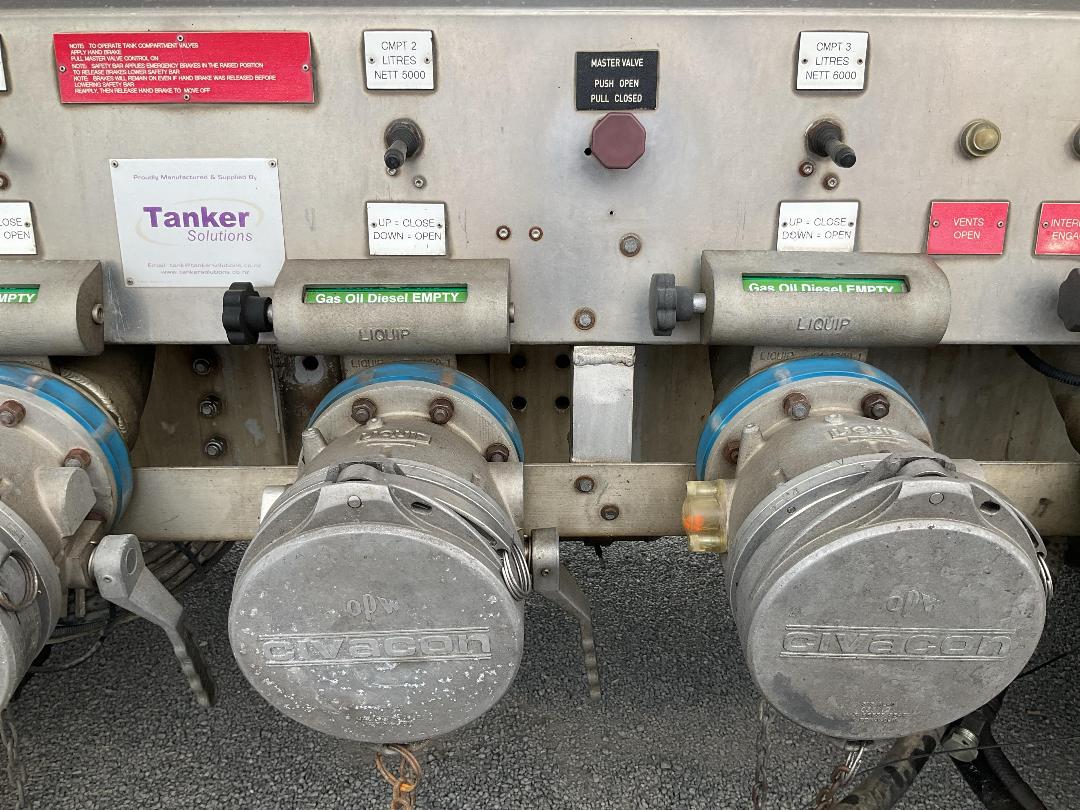 Photo '23' of Scania G480 LB8X4MSA Tanker