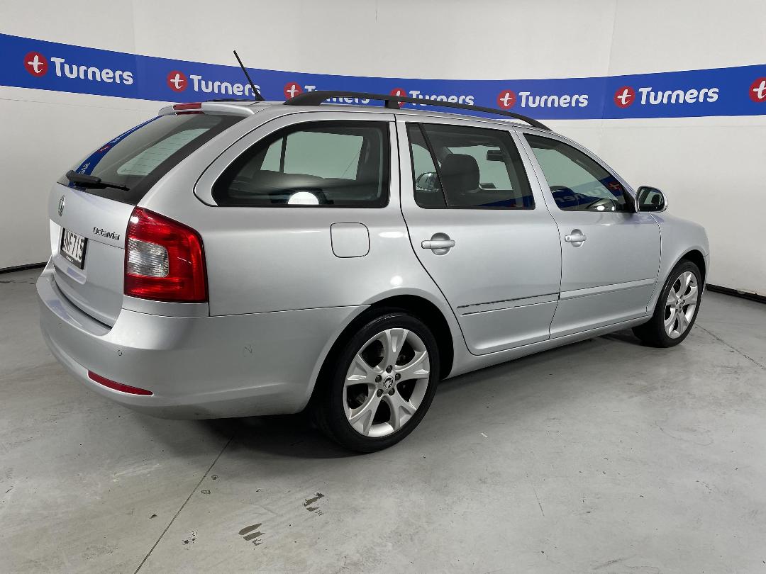 Photo '7' of Skoda Octavia