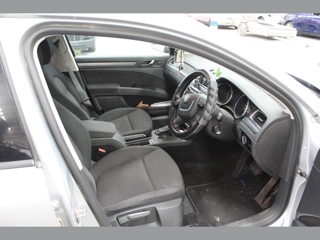 Photo '5' of Skoda Superb TDI 103 Photo '5' of Skoda Superb TDI 103