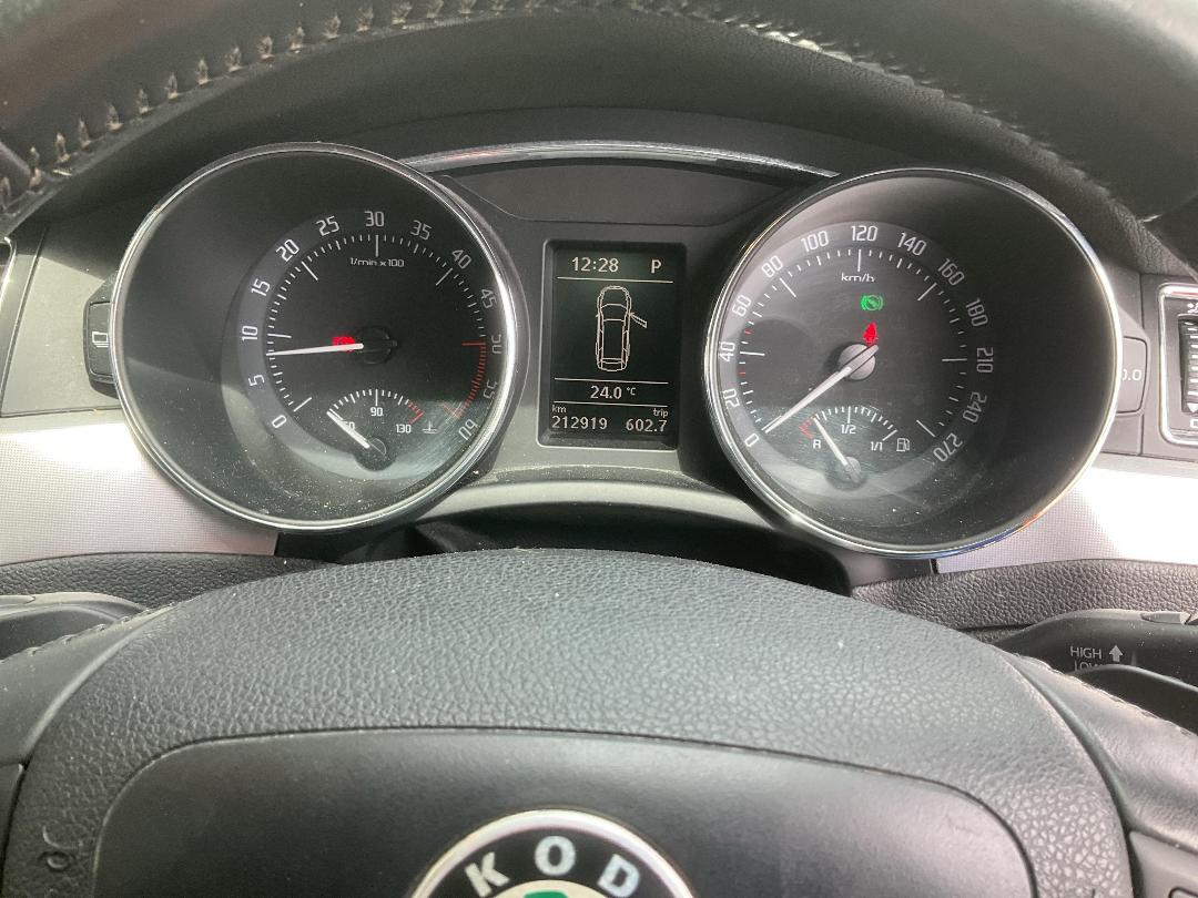 Photo '18' of Skoda Superb TDI Combi