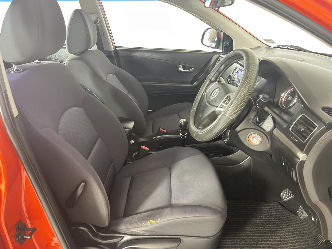 Photo '16' of Ssangyong Korando