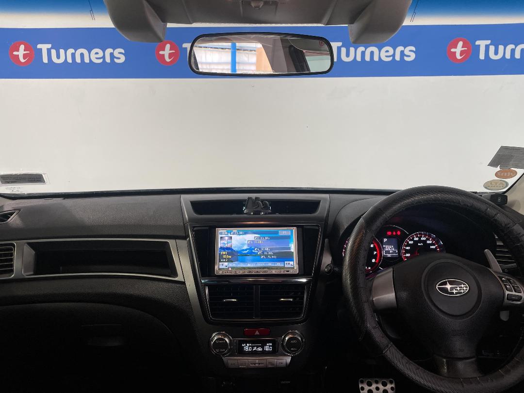 Photo '17' of Subaru Exiga Photo '17' of Subaru Exiga