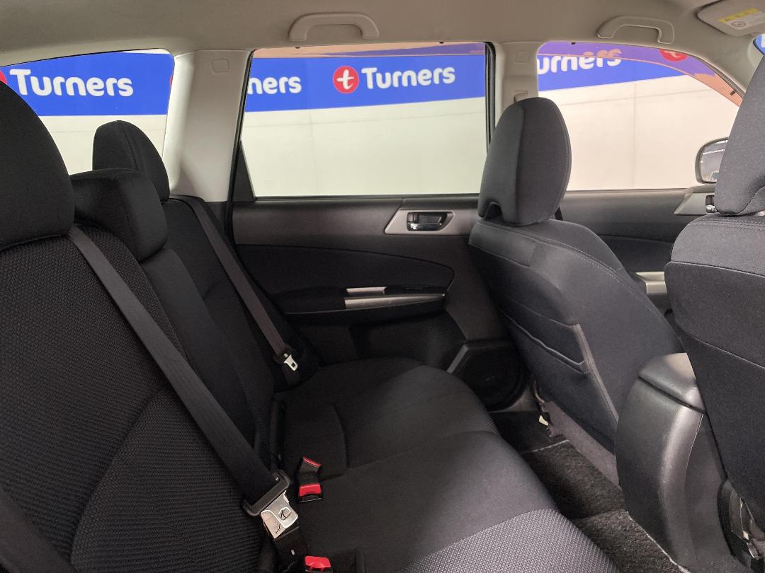 Photo '18' of Subaru Forester Photo '18' of Subaru Forester