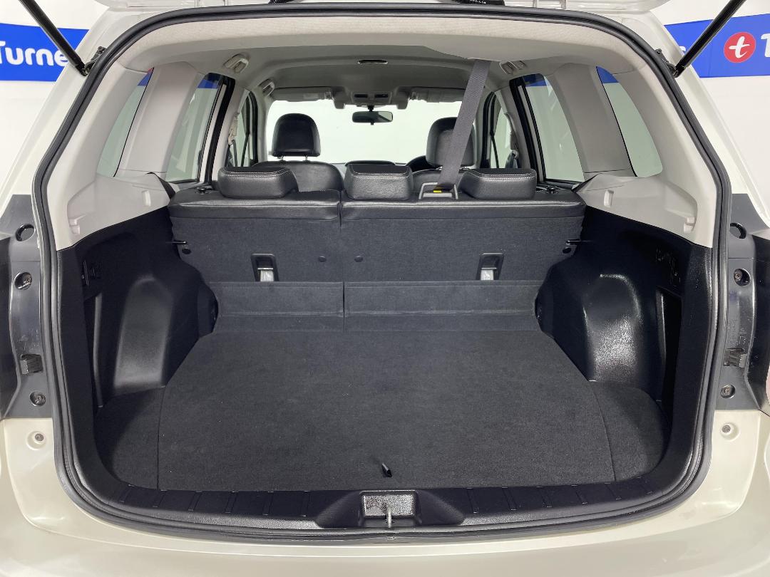 Photo '14' of Subaru Forester Photo '14' of Subaru Forester