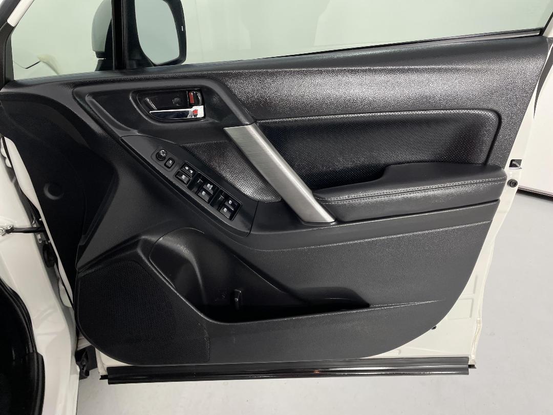 Photo '15' of Subaru Forester Photo '15' of Subaru Forester