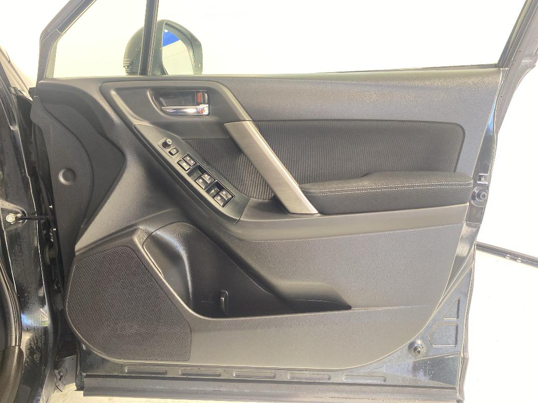 Photo '15' of Subaru Forester Photo '15' of Subaru Forester