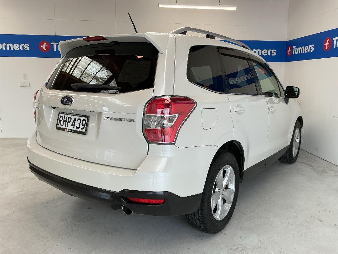 Photo '7' of Subaru Forester Photo '7' of Subaru Forester