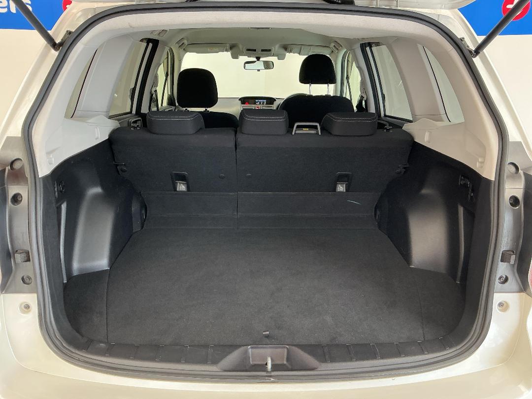 Photo '14' of Subaru Forester Photo '14' of Subaru Forester