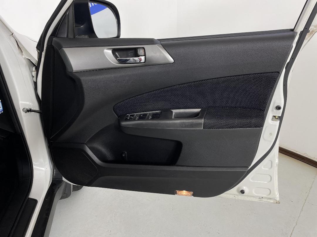 Photo '15' of Subaru Forester Photo '15' of Subaru Forester