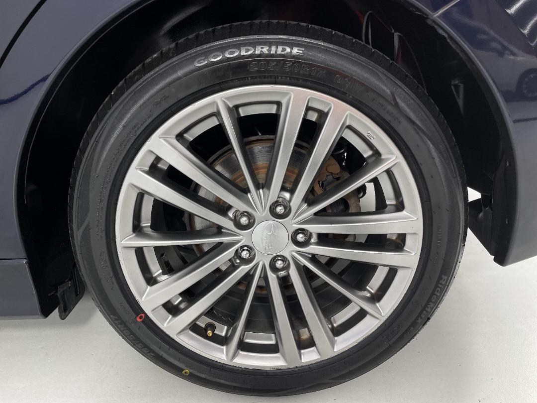 Photo '11' of Subaru Impreza