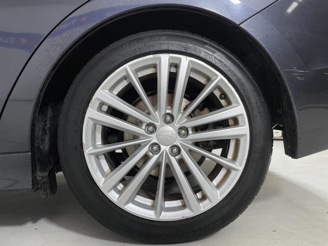 Photo '11' of Subaru Impreza Photo '11' of Subaru Impreza