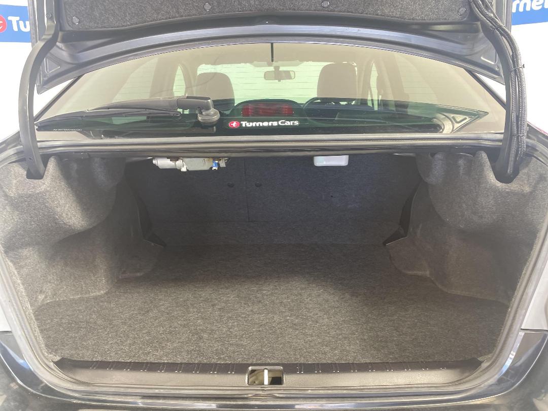 Photo '14' of Subaru Impreza Photo '14' of Subaru Impreza