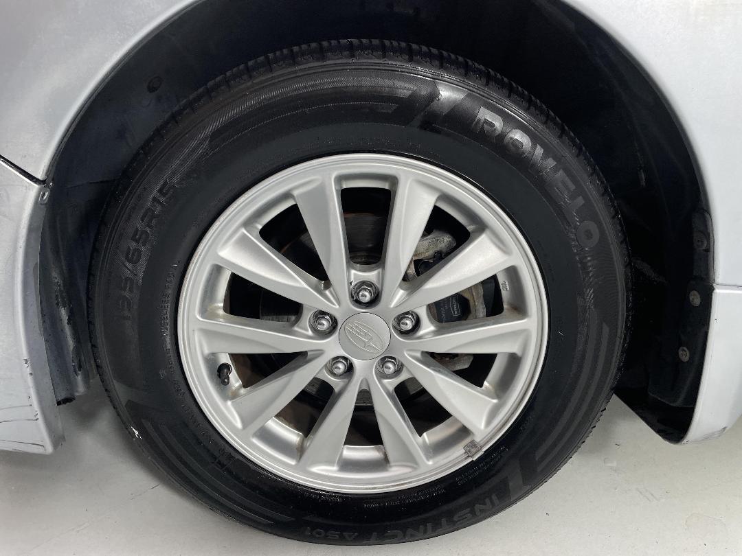 Photo '10' of Subaru Impreza Photo '10' of Subaru Impreza