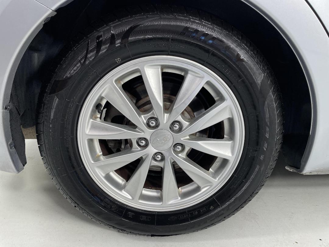 Photo '12' of Subaru Impreza Photo '12' of Subaru Impreza