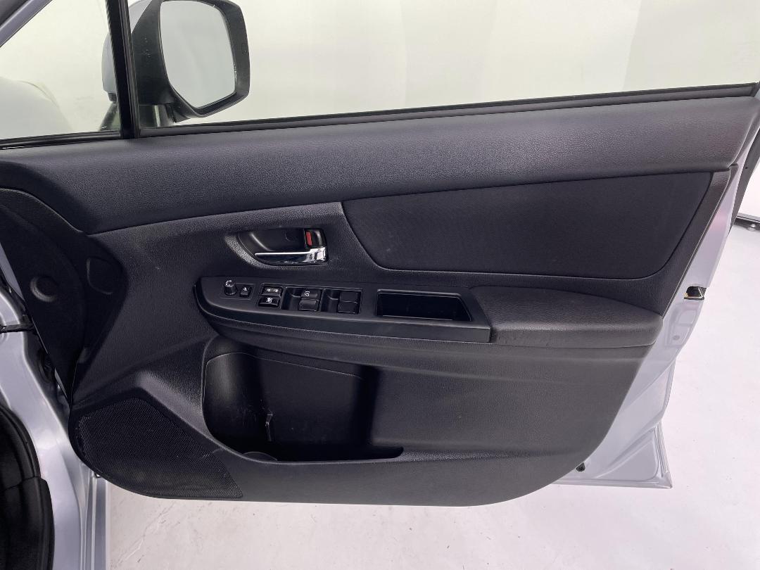 Photo '15' of Subaru Impreza Photo '15' of Subaru Impreza