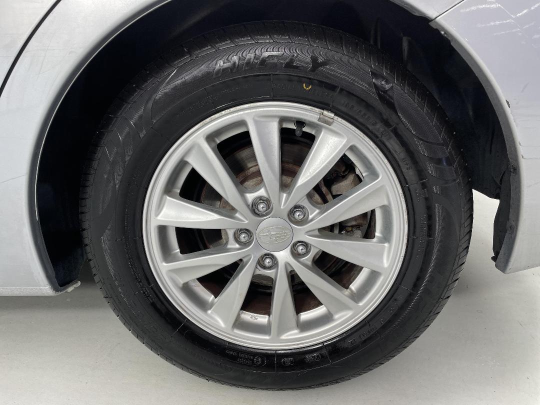 Photo '11' of Subaru Impreza Photo '11' of Subaru Impreza