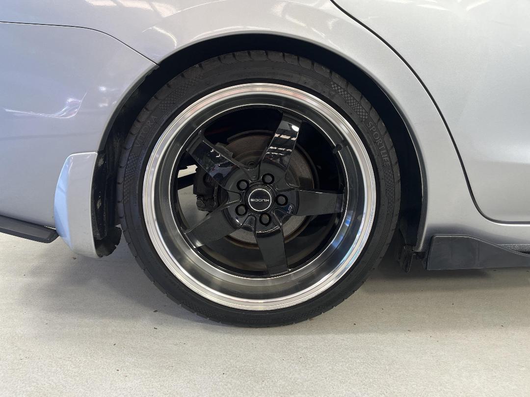 Photo '12' of Subaru Impreza