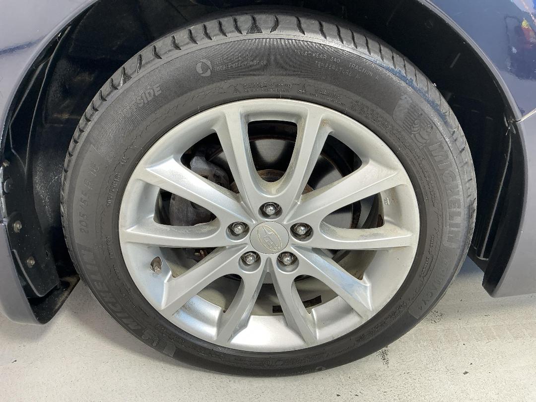 Photo '9' of Subaru Impreza Photo '9' of Subaru Impreza