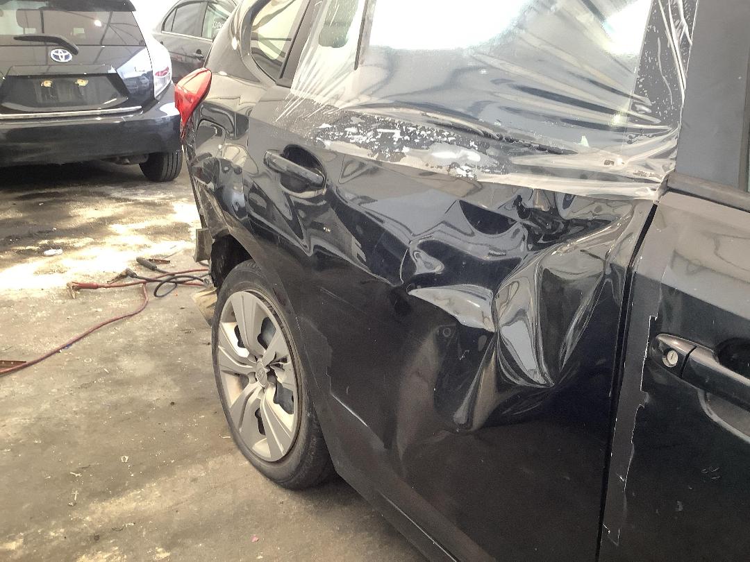 Photo '5' of Subaru Impreza I SLT