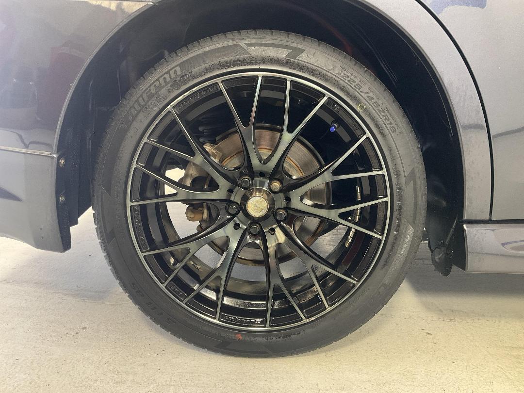 Photo '12' of Subaru Legacy