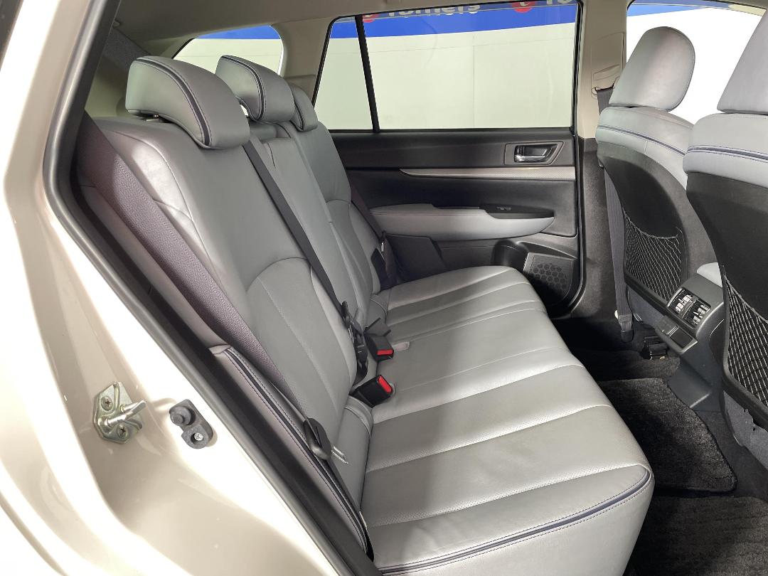 Photo '20' of Subaru Legacy