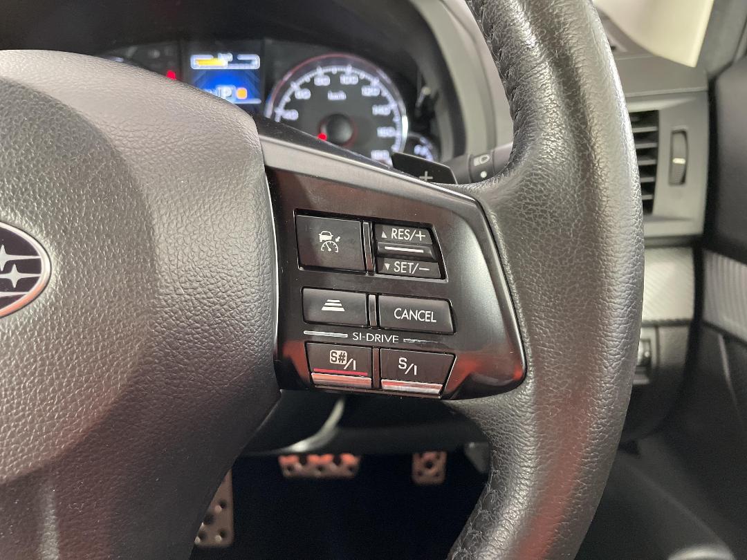 Photo '30' of Subaru Legacy