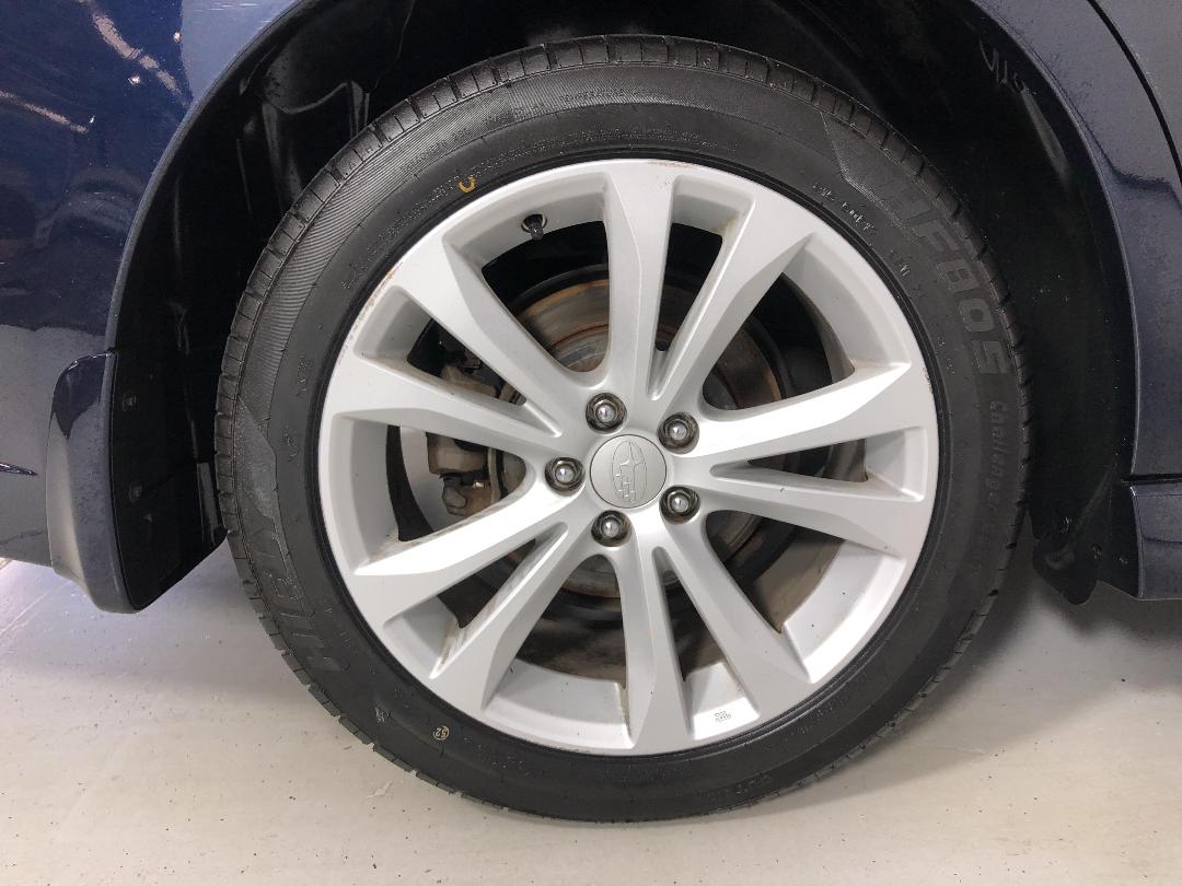 Photo '12' of Subaru Legacy