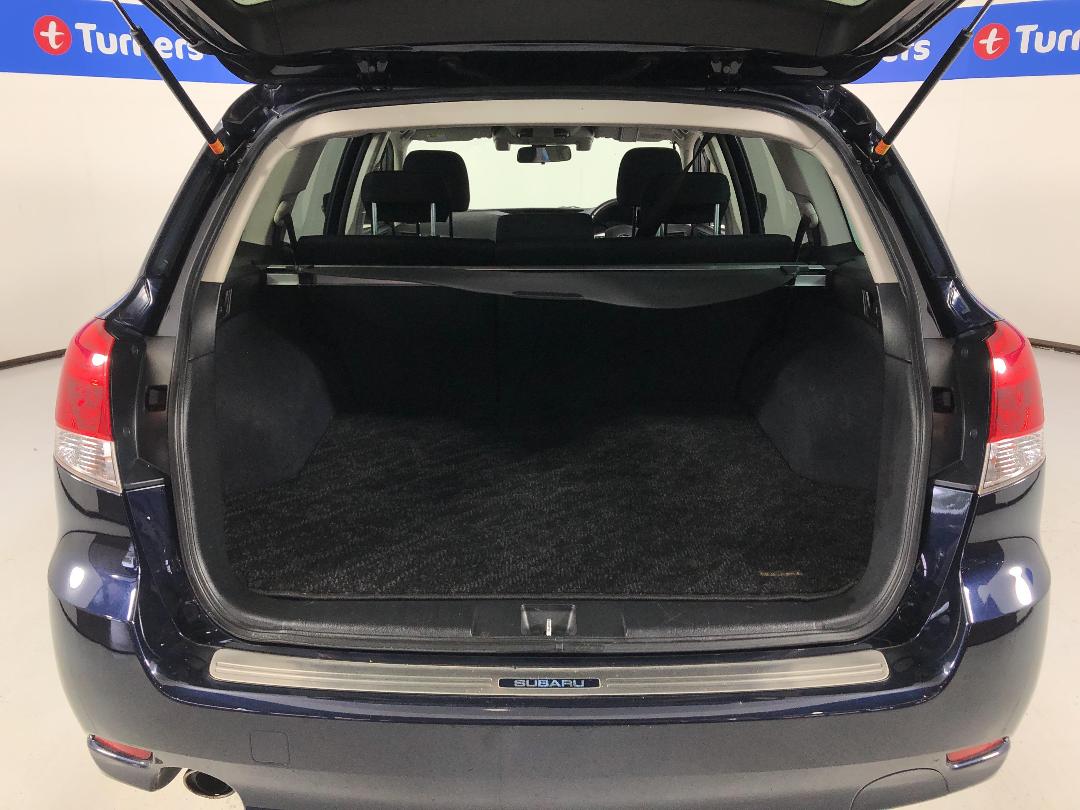 Photo '14' of Subaru Legacy