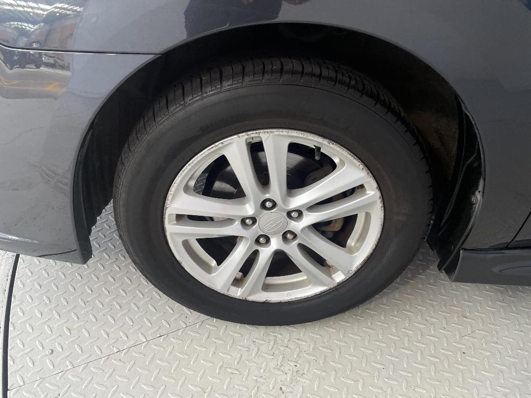 Photo '10' of Subaru Legacy Photo '10' of Subaru Legacy