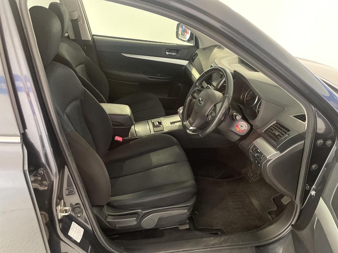 Photo '16' of Subaru Legacy Photo '16' of Subaru Legacy