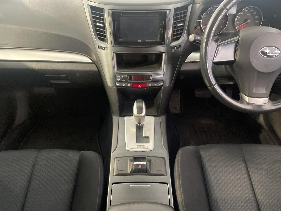 Photo '18' of Subaru Legacy Photo '18' of Subaru Legacy