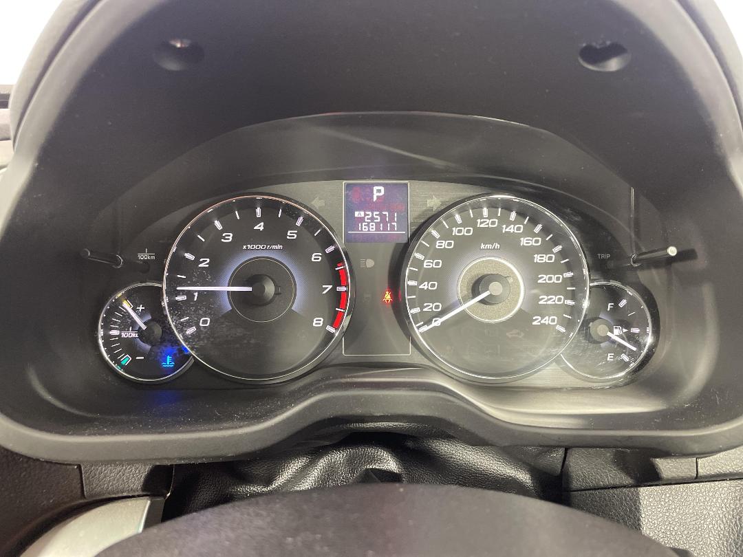 Photo '21' of Subaru Legacy