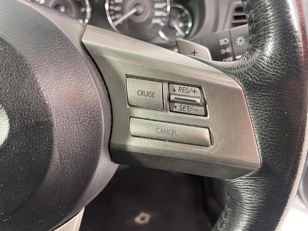 Photo '24' of Subaru Legacy