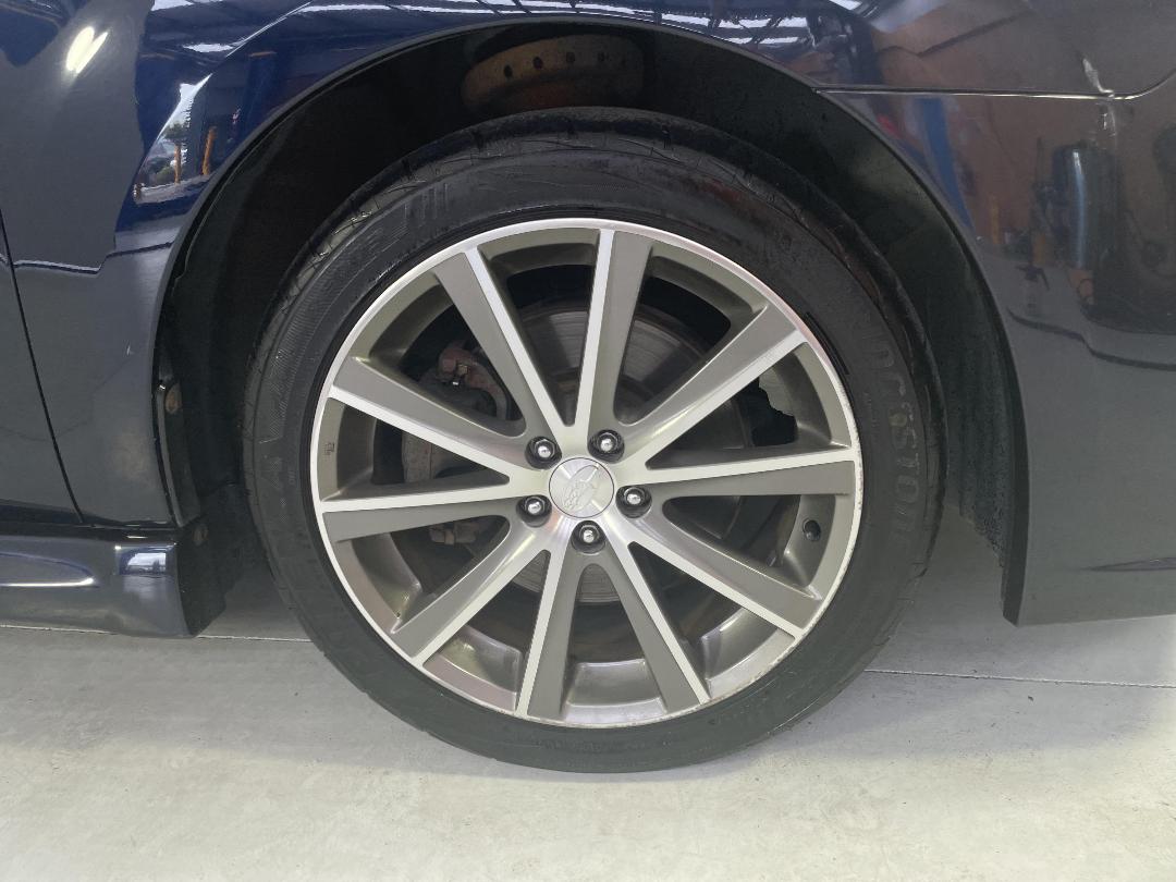 Photo '9' of Subaru Legacy