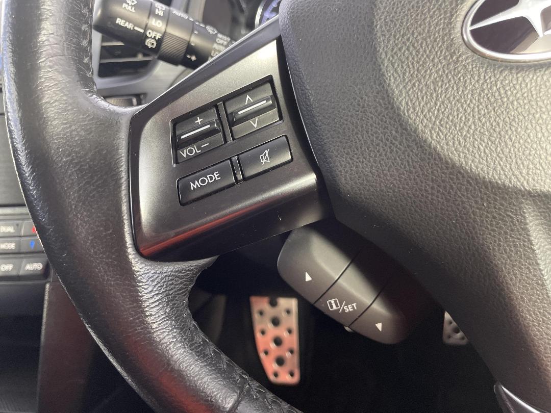 Photo '24' of Subaru Legacy