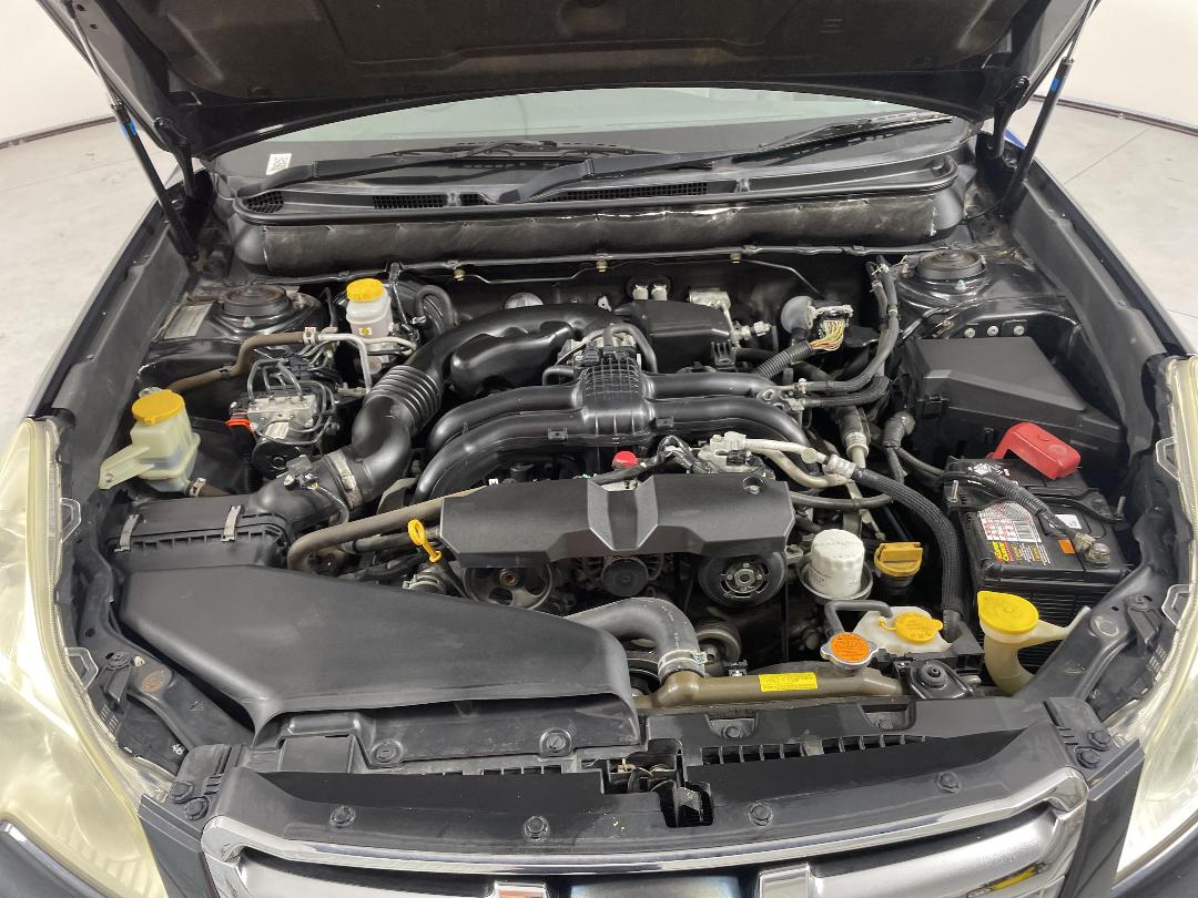 Photo '13' of Subaru Legacy