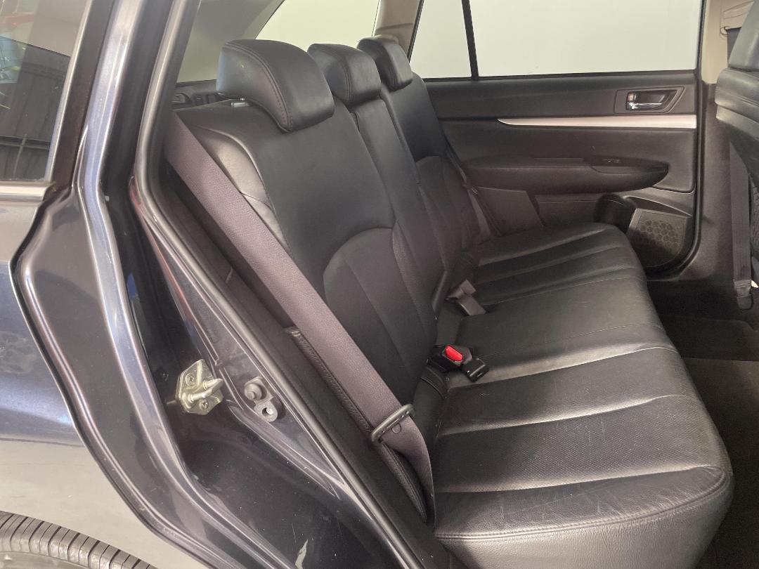 Photo '20' of Subaru Legacy