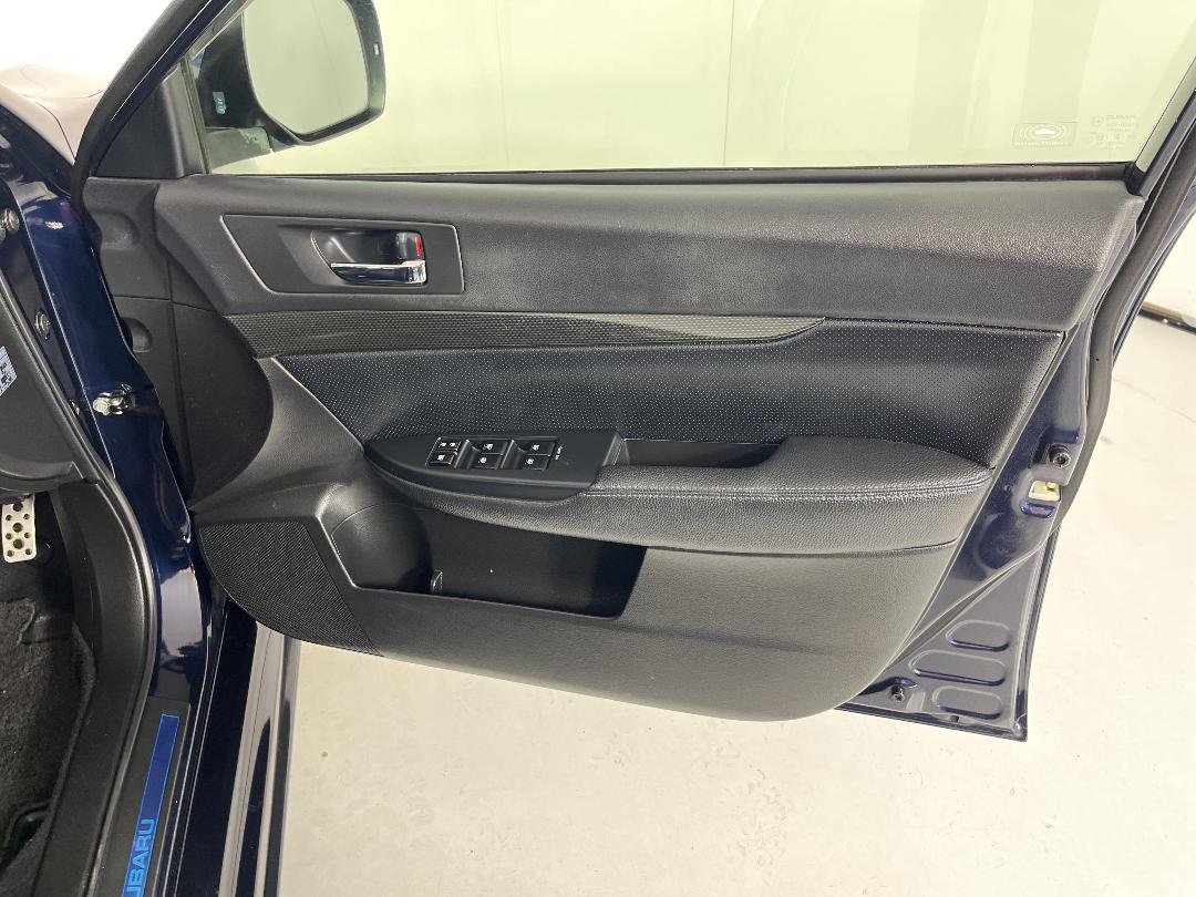 Photo '15' of Subaru Legacy Photo '15' of Subaru Legacy