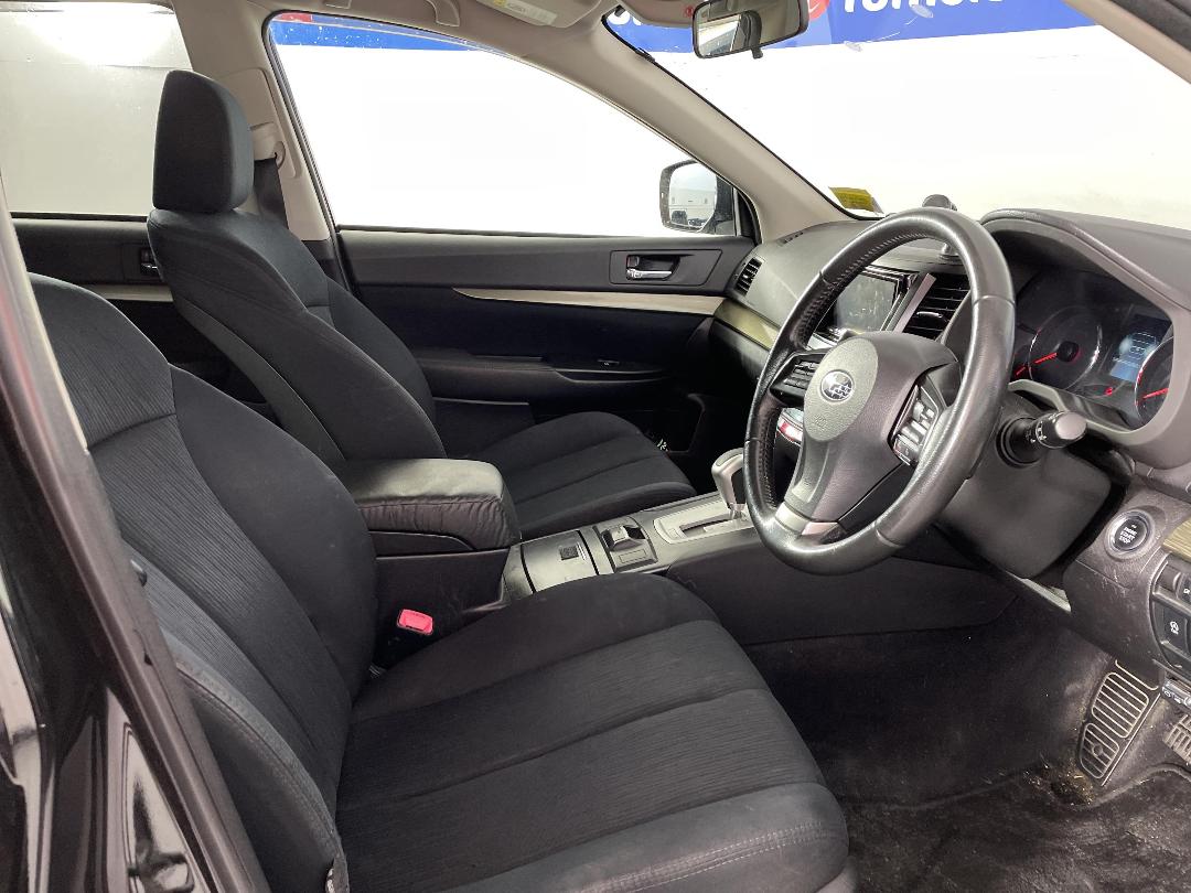 Photo '16' of Subaru Legacy