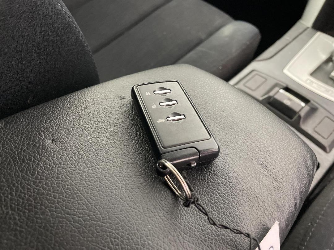 Photo '22' of Subaru Legacy