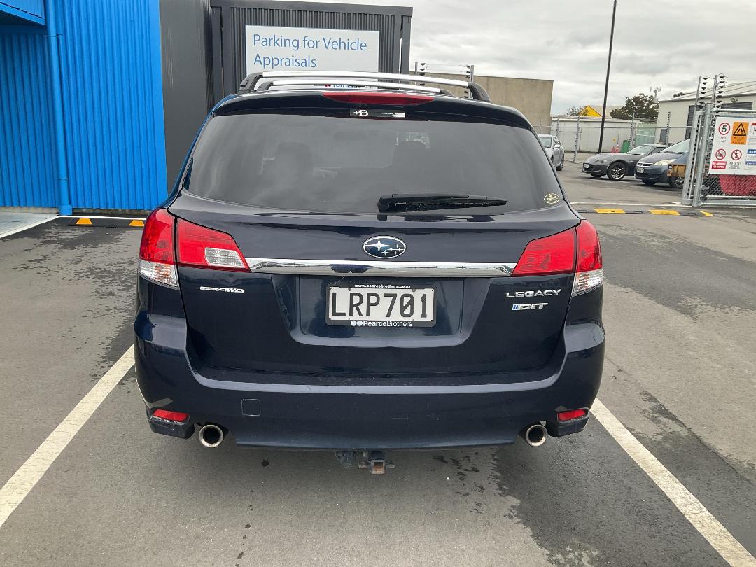 Photo '4' of Subaru Legacy