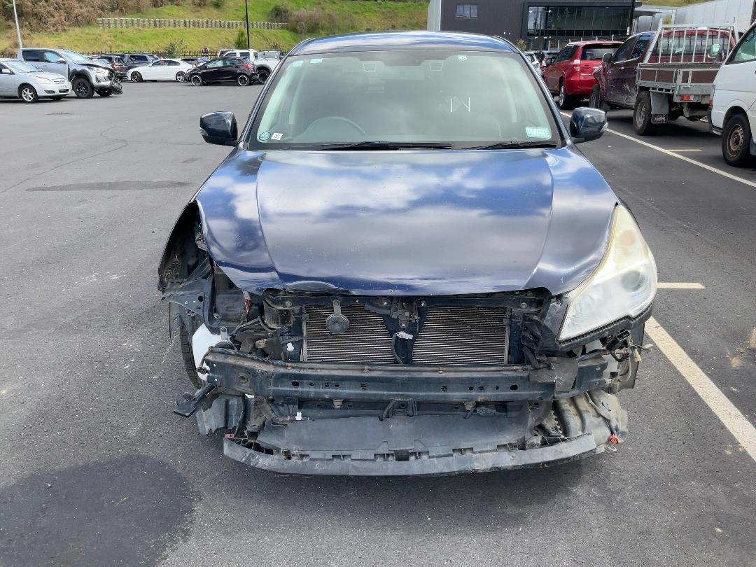 Photo '2' of Subaru Legacy Photo '2' of Subaru Legacy