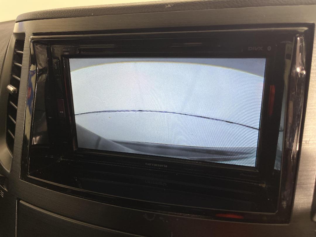 Photo '23' of Subaru Legacy