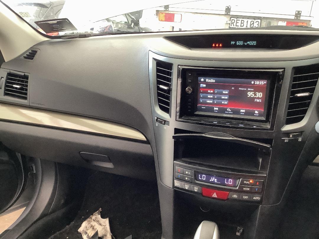 Photo '16' of Subaru Legacy Photo '16' of Subaru Legacy