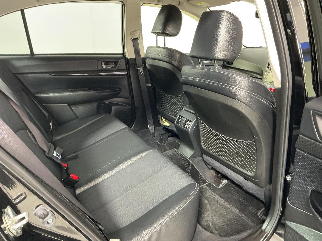 Photo '20' of Subaru Legacy