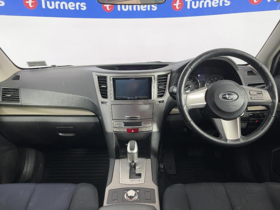 Photo '17' of Subaru Legacy