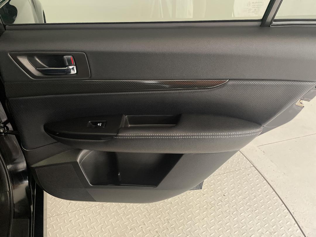 Photo '19' of Subaru Outback Photo '19' of Subaru Outback